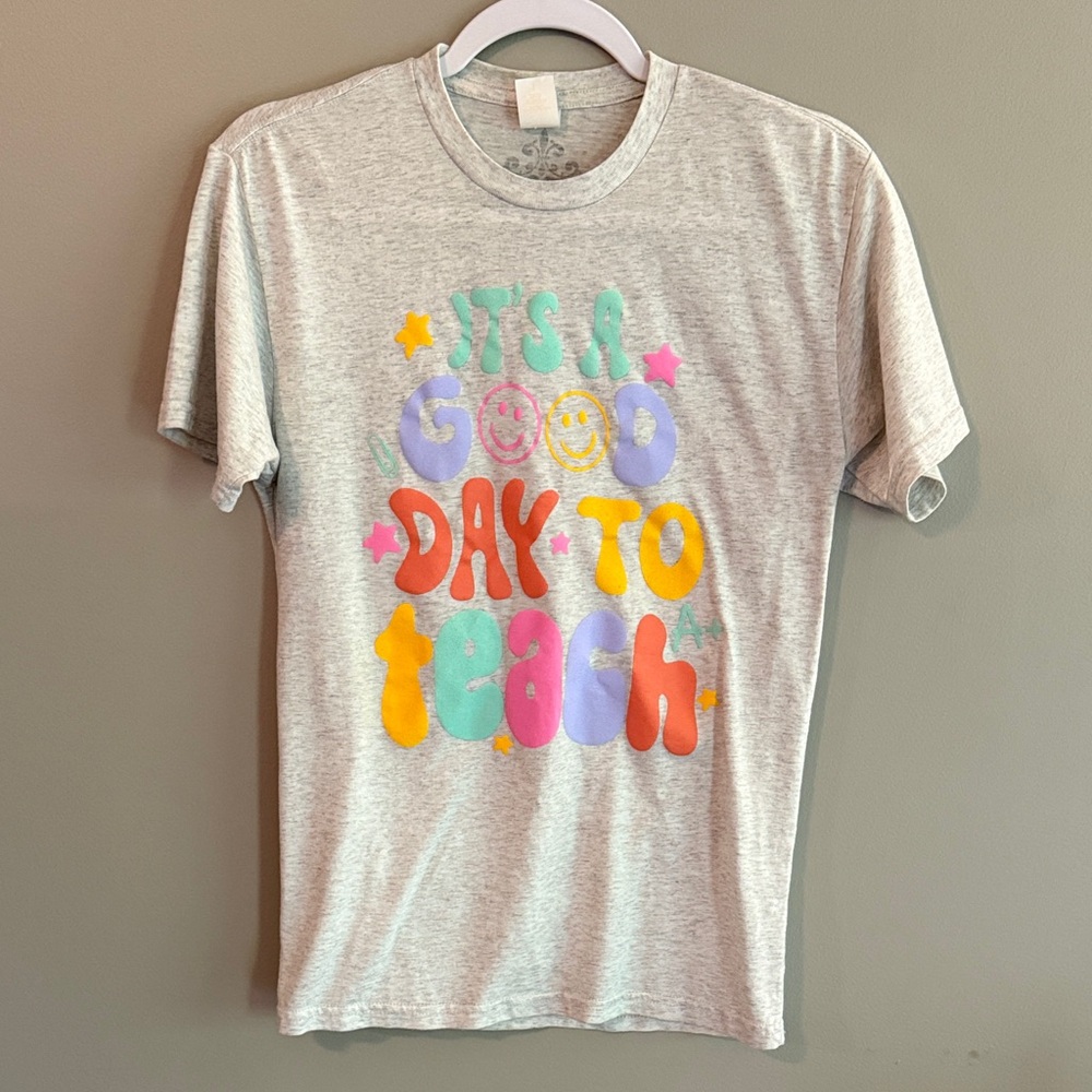 Gray Graphic Short Sleeve Tee